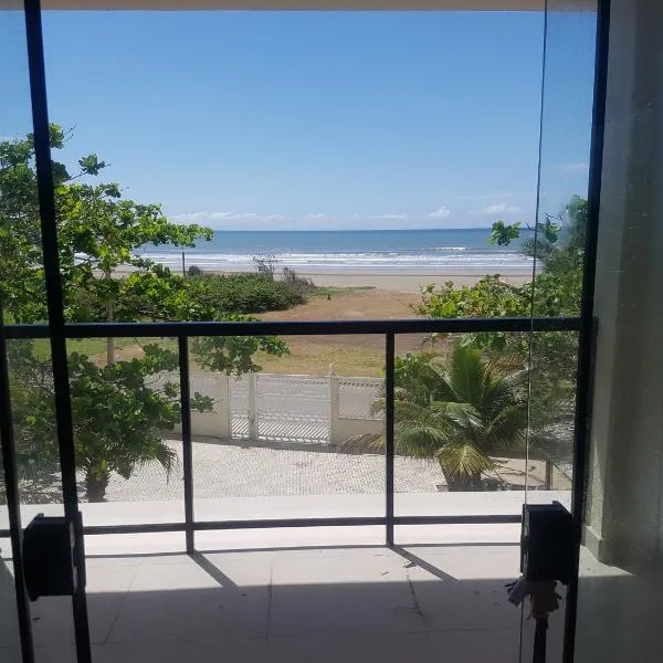 AbeQuar apartamentos beira-mar para temporada, hotel in Itanhaém