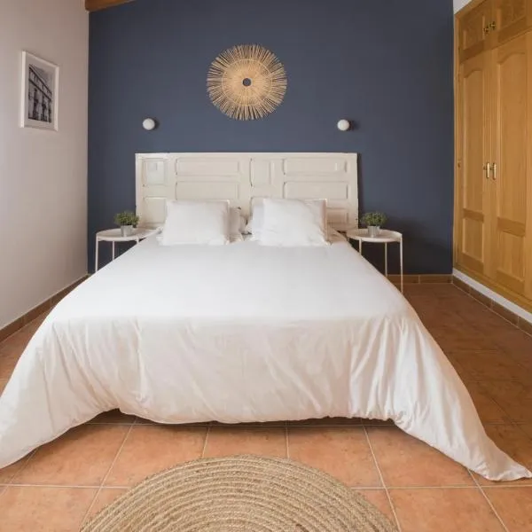 Casa turística Me quedo en el pueblo, hotel in Muñana