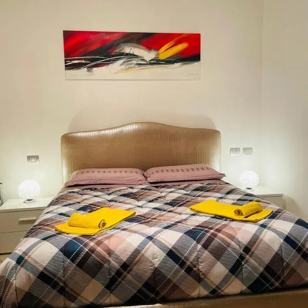 Casa Dei Fiori 3, hotel in Somma Lombardo