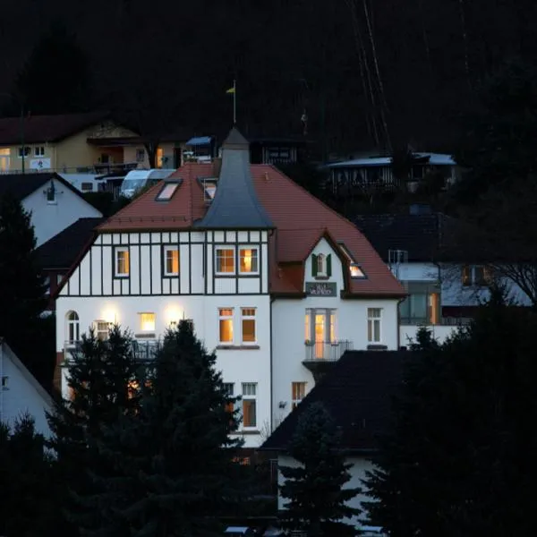 Villa Waldfrieden - Gästehaus zum Jugendstilhotel, hotell i Wilgartswiesen