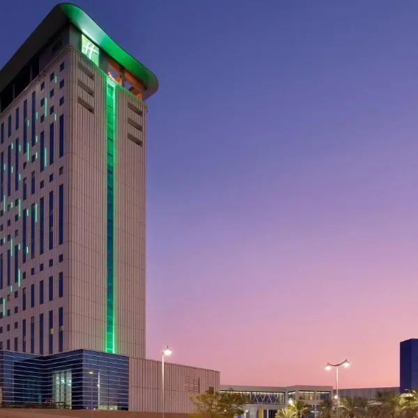 Holiday Inn & Suites - Dubai Festival City Mall, an IHG Hotel, מלון בWarīsān