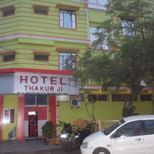 Hotel Thakur Ji, hótel í Dīwānganj