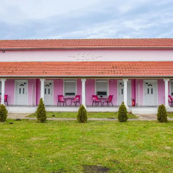 Guest House Ceca โรงแรมในMelenci
