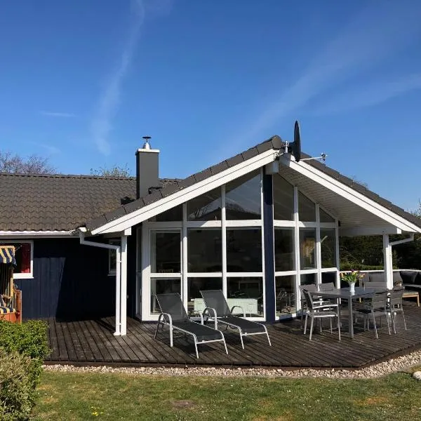 Strandhus - Haus 37, hotel v destinaci Grömitz