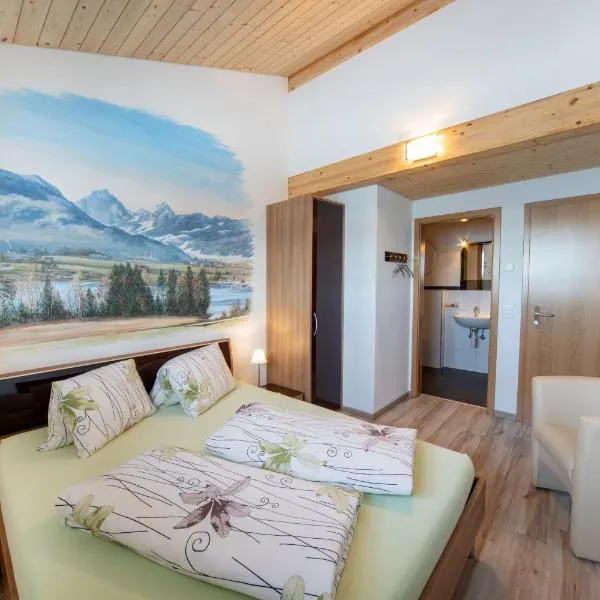 B&B Ferienhof am See, hotel v destinaci Willerzell