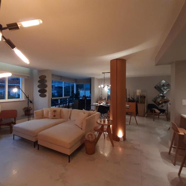 Lindo apartamento na rua do Shopping da Gávea com vaga - Foto 5