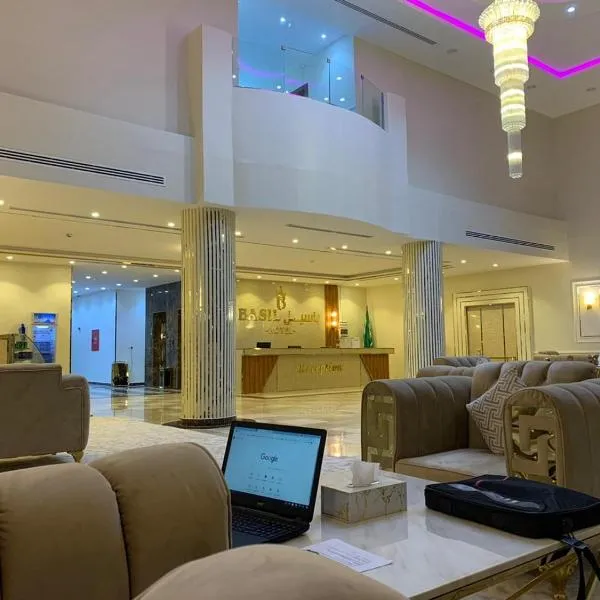 فندق بــــاســــيل, hotell i Al Qayşūmah