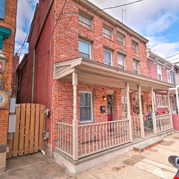 Cozy Lambertville Abode in the Heart of Downtown!, hotel v destinaci Lambertville