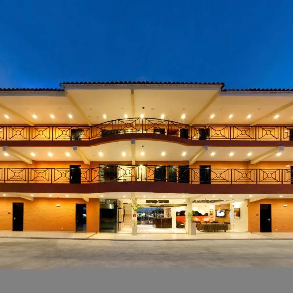 The Beach House, hotel in Playa Bonita Village