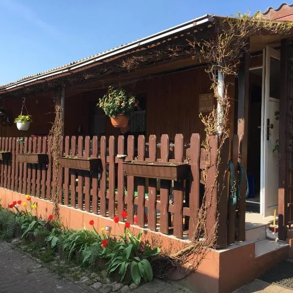 Ferienbungalow Karnitz/Rügen, отель в городе Karnitz