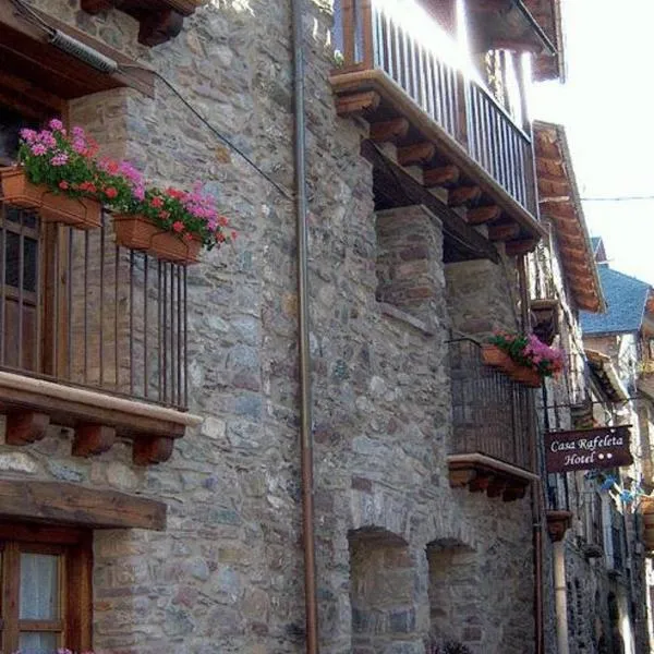 Casa Rafeleta Hotel, hotel in Salinas de Bielsa