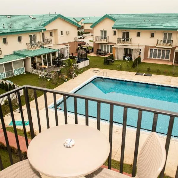 Raphael Apartment North Bucharest Cosmopolis, hotel v destinaci Ştefăneştii de Jos