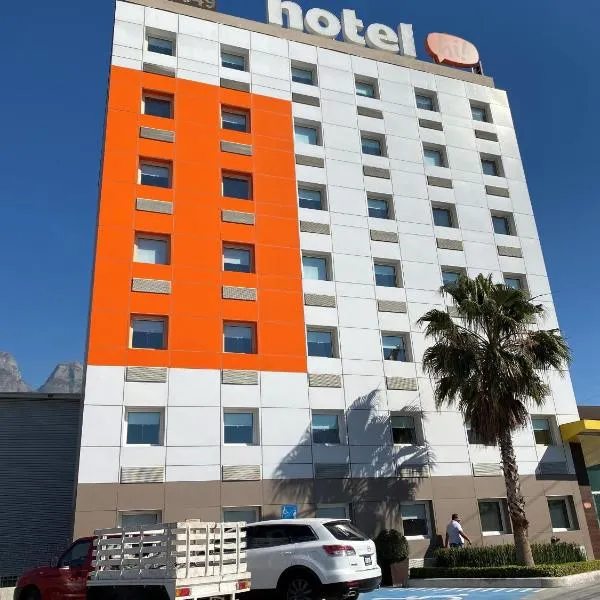Hotel Hi! Santa Catarina, hotel in Monterrey