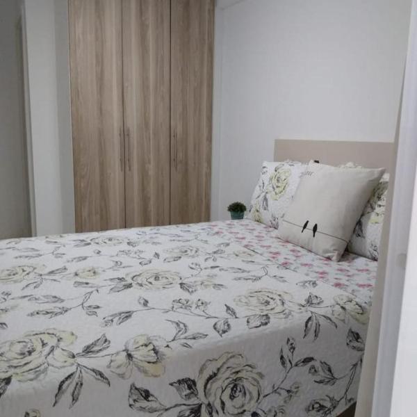 Apartamento para família moderno e prático próximo a belas praias - Foto 2