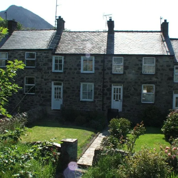 Pen Llyn Quarryman's Cottage, hotel v destinaci Trevor