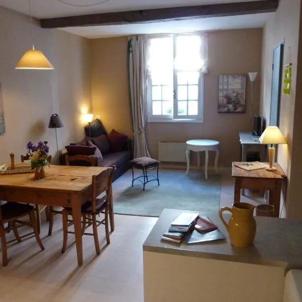 L'Oustal du Sentier, hotel u gradu 'Mur-de-Barrez'