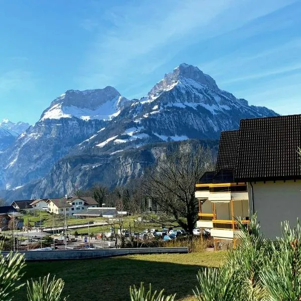 priv. Apartment bei Swiss Holiday Park, hotel en Morschach