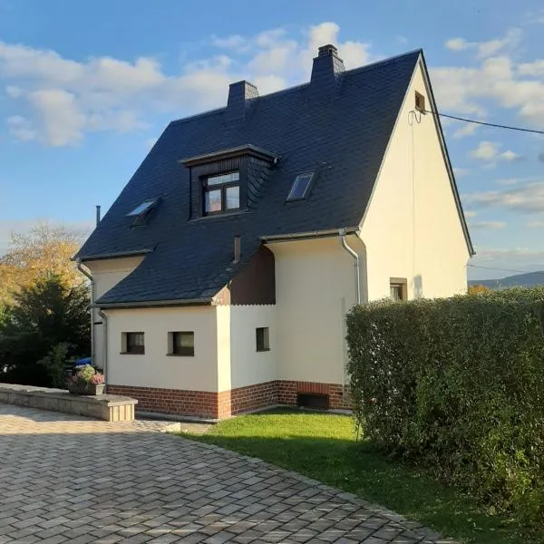 Haus mit Ausblick 3 Schlafzimmer, hotel a Wilkau-Haßlau