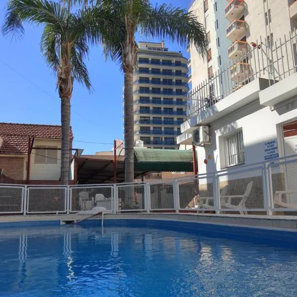 Hotel Brisas, hotel v destinaci Villa Carlos Paz