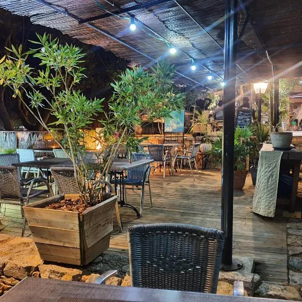Le Tempo, hotel v destinaci Entrecasteaux