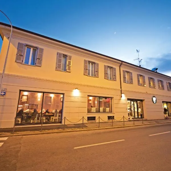Amalia Bakery Home, hotel Gallaratéban