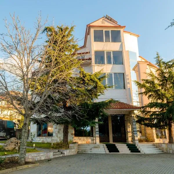 Hotel George, hotel Korçában