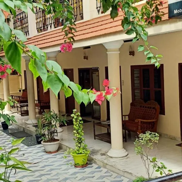 Marina guest house, hotel v destinaci Kovalam