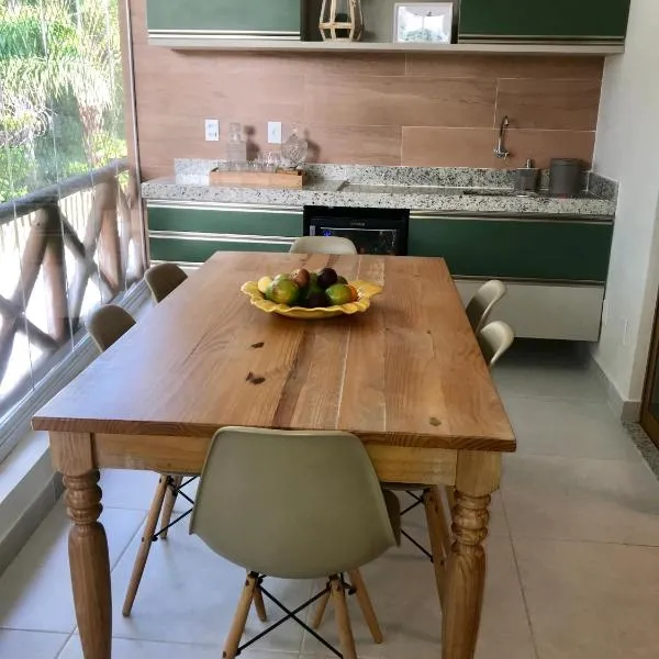 Lindo apartamento Riverside Imbassaí, hotel u gradu 'Imbassai'