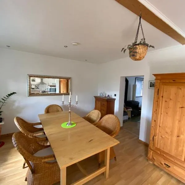 Ferienwohnung am Theo Carlen Platz, hotel v destinaci Ormesheim