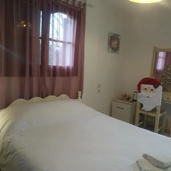 Traditional Cozy Room, hotel v destinaci Vizitsa