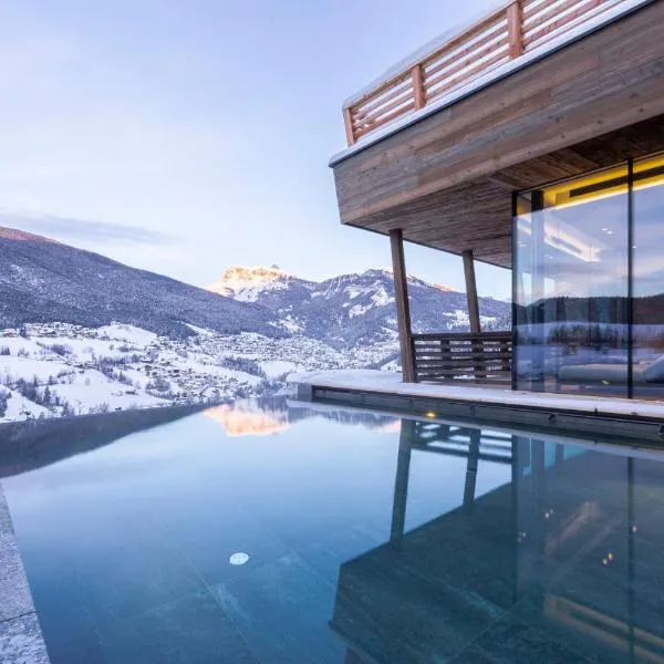 Hotel Niblea Dolomites, hotel v destinaci Ortisei