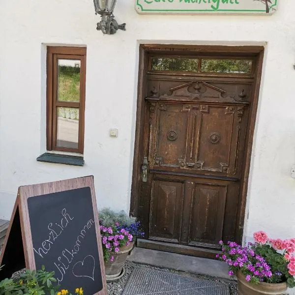 Pension Nachtigall, hotel v destinácii Reisbach