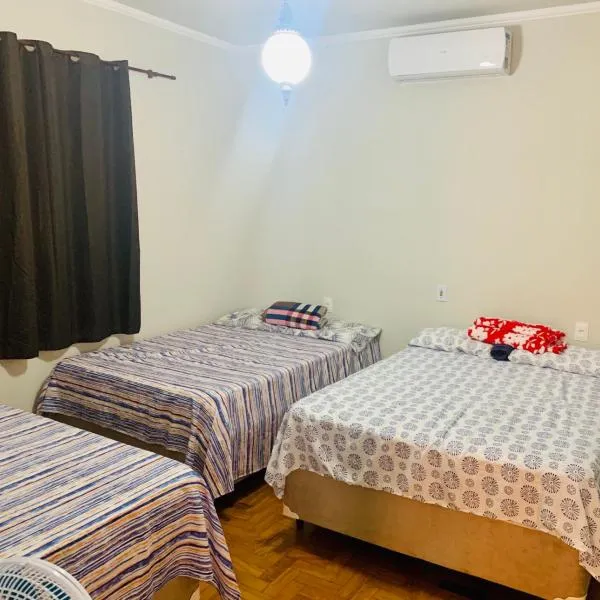 Casa Familiar Proença 15 solteiros ou 21 se 2 nas camas de casais, hotel v destinaci Campinas