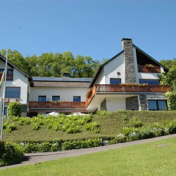 Pension Haus Diefenbach, hotel u gradu 'Heimbach'