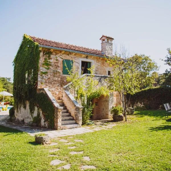 Arbalovija Rustic Villa, khách sạn ở Šivati