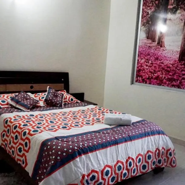 APARTAESTUDIOS AMOBLADOS ARBOLEDA DE CADIZ, hotel in Ibagué