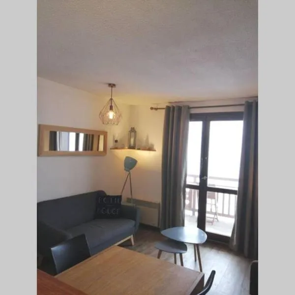 Appt 43 m2 Station Auris en Oisans - Alpes d huez, hotel v destinaci Auris