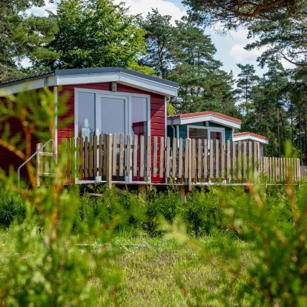 Naturcamping Lüneburger Heide - Chalets & Tiny Häuser、ゾルタウのホテル