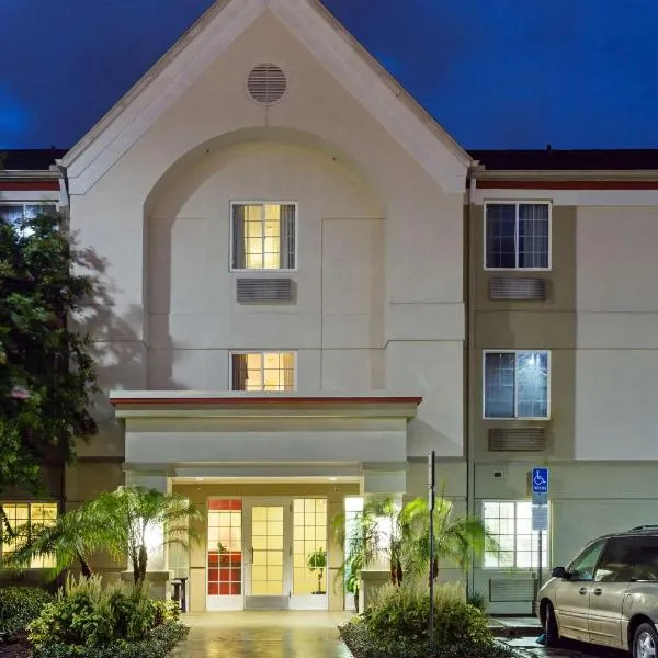 MainStay Suites Orlando Altamonte Springs، فندق في ألتامونت سبرنغز