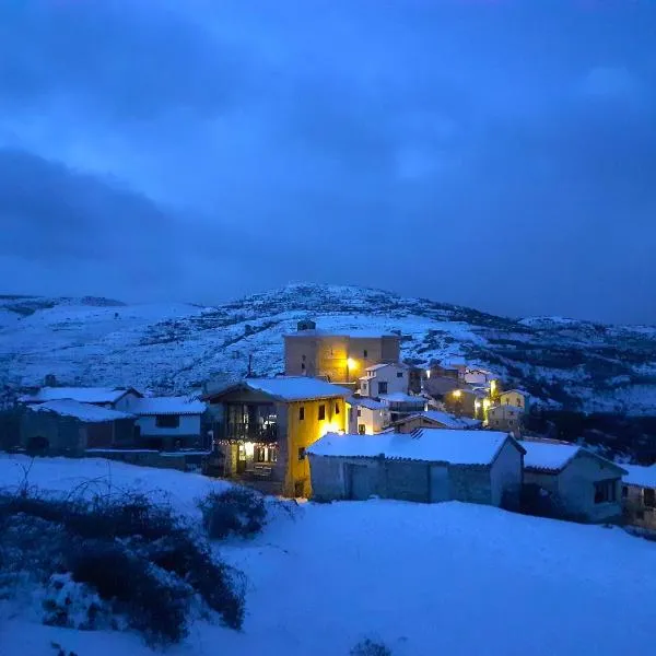 Casasdetrevijano Mirador de Mateo, hotel i Soto en Cameros