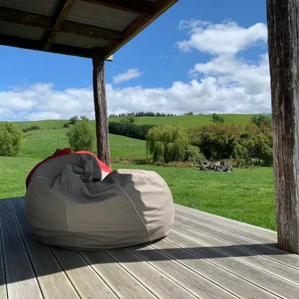 Fallow Hut, hotel en Masterton