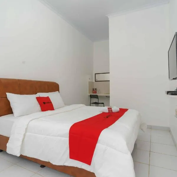 RedDoorz Syariah near Exit Toll Jatiwarna 2, hotel in Pondokmelati
