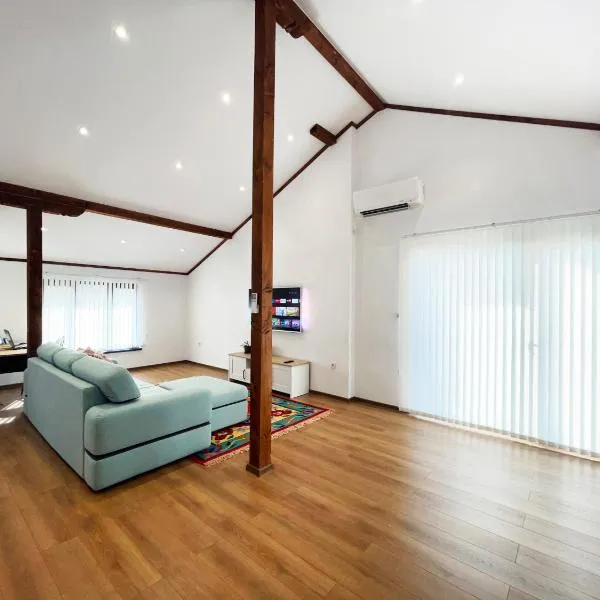 Stylish loft studio with great view to Ardino, hotel v destinaci Ardino