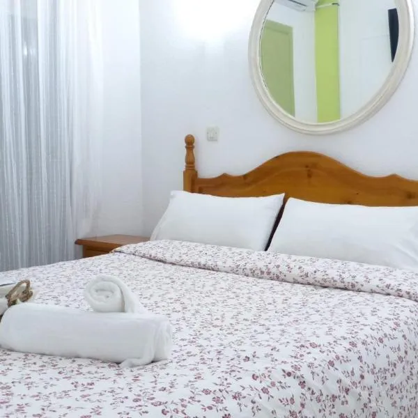 HOSTAL CANDELEDA, hotel v destinaci Candeleda