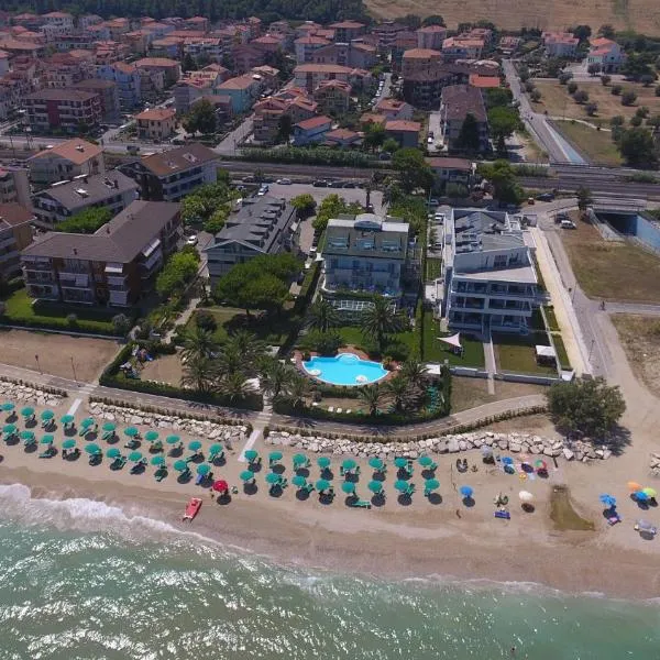 Hotel Ambasciatori, hotel a Pineto