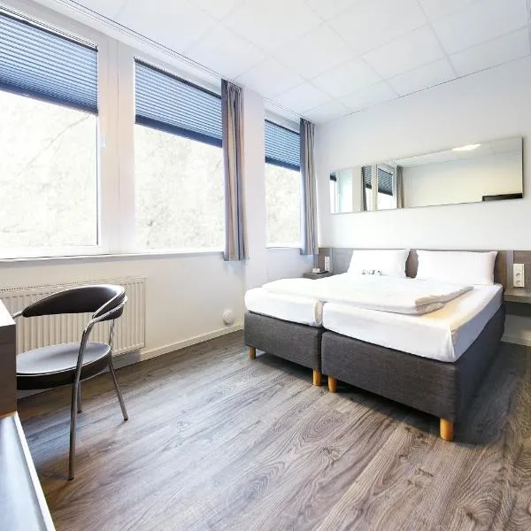 Road House Hotel، فندق في بادربورن