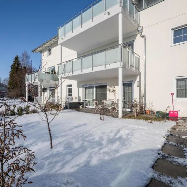 Ferienwohnung Lausbub, hotel v destinaci Otterfing