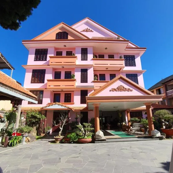 Villa Pink House, hotel v destinácii Đà Lạt