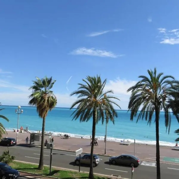 Promenade des anglais Amazing sea view 140M2 3BR, hotel v destinácii Nice
