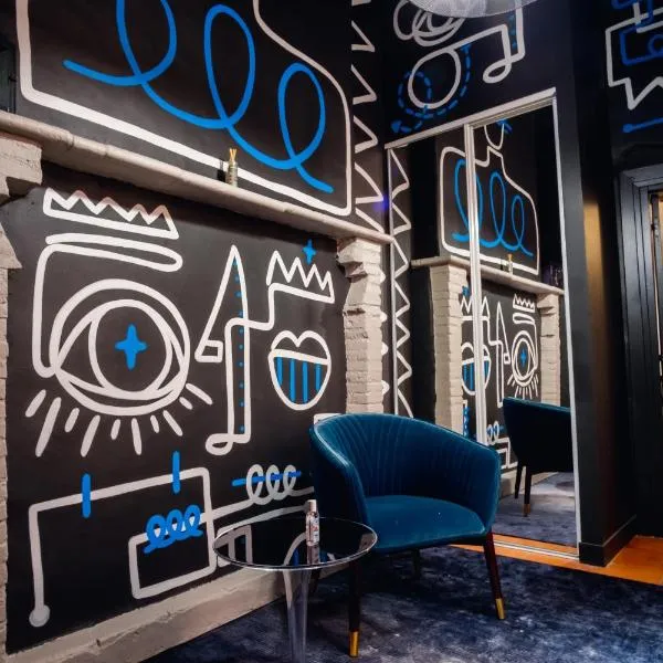 room five - parking, balnéothérapie, place nationale, un havre de paix, hotel v destinaci Montauban